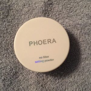 Phoera setting powder. - translucent